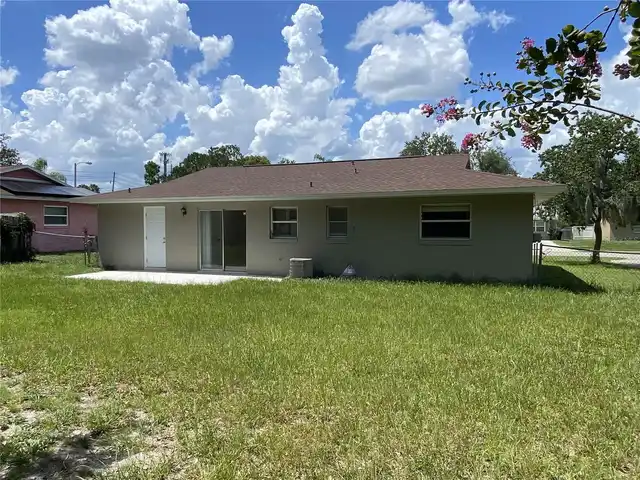 Listing Photo 16