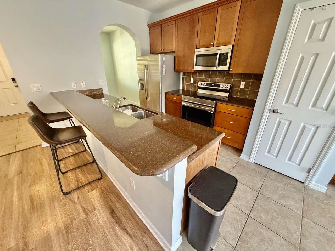 Listing Photo 9