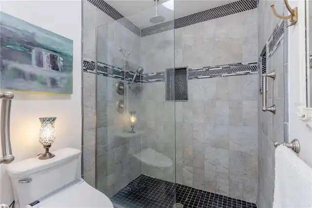 Listing Photo 21