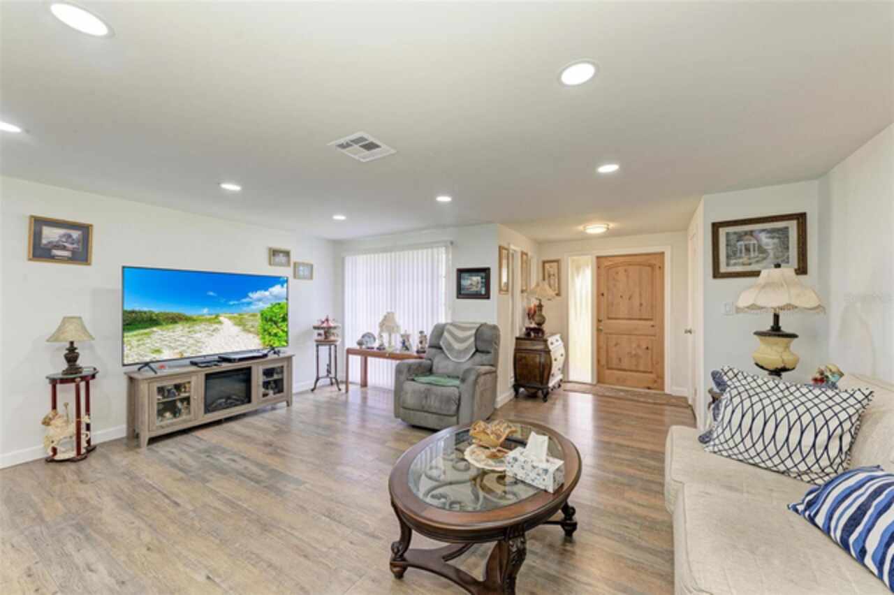 Listing Photo 13