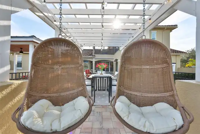 Listing Photo 14
