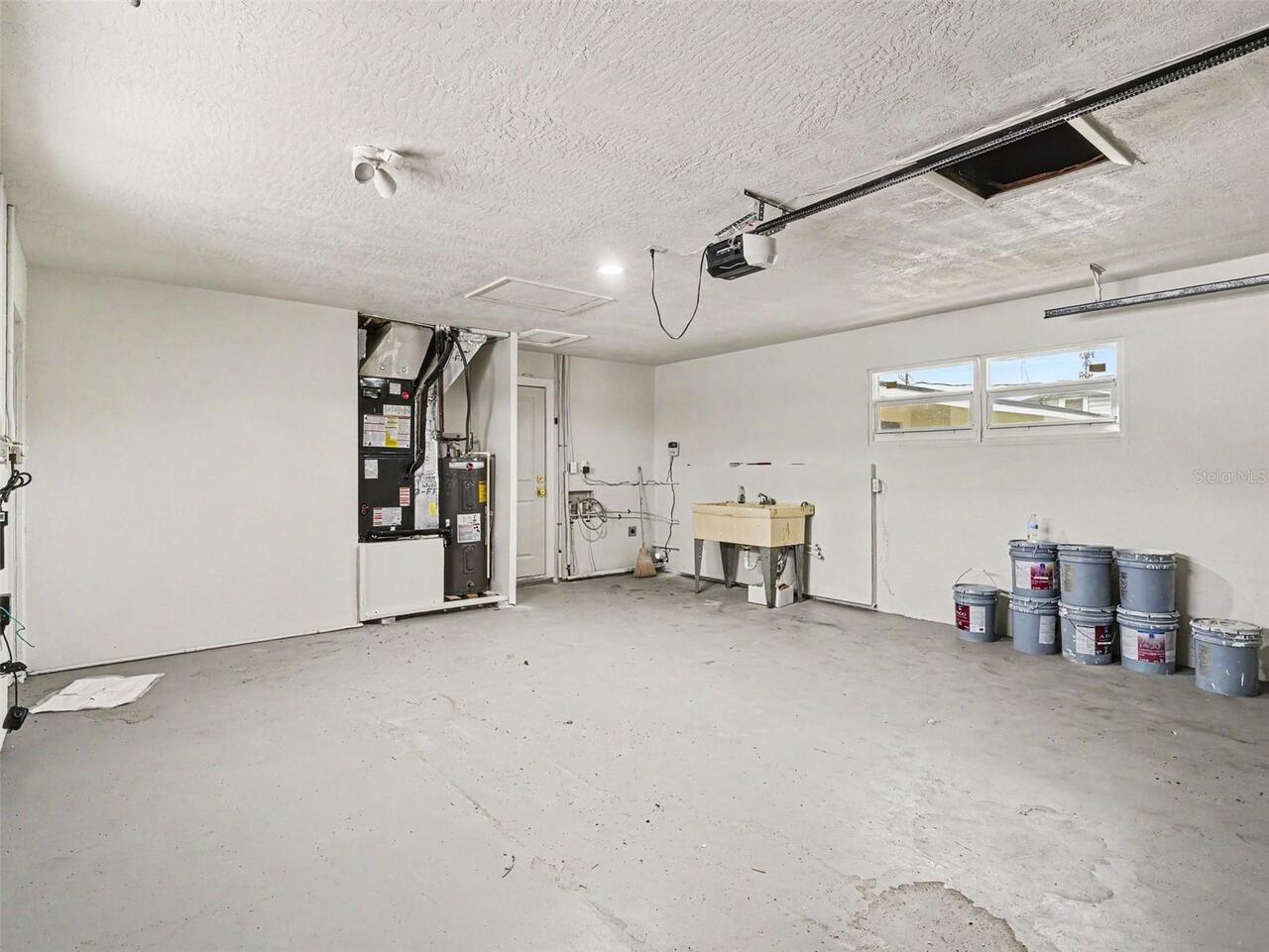 Listing Photo 16