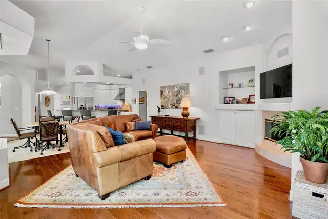 Listing Photo 22