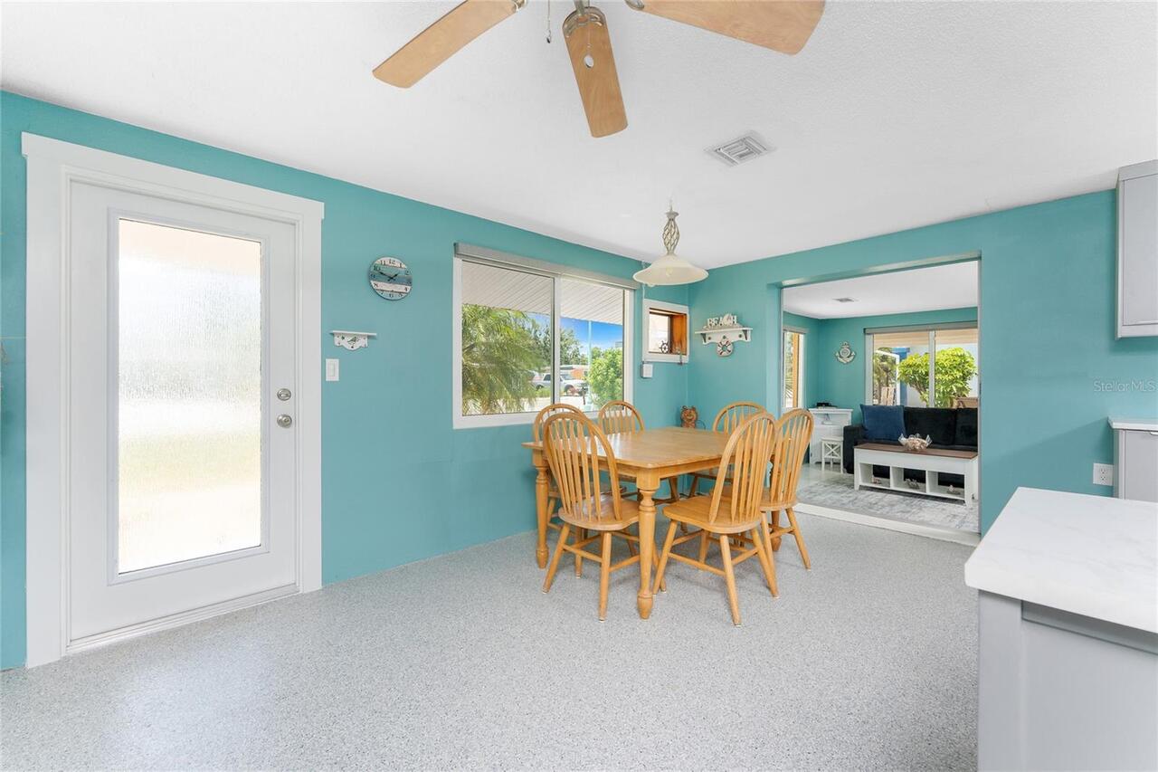 Listing Photo 14