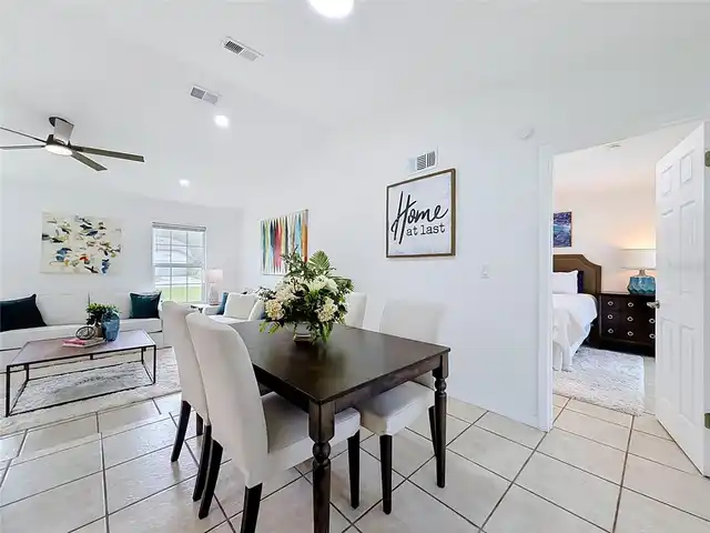 Listing Photo 8