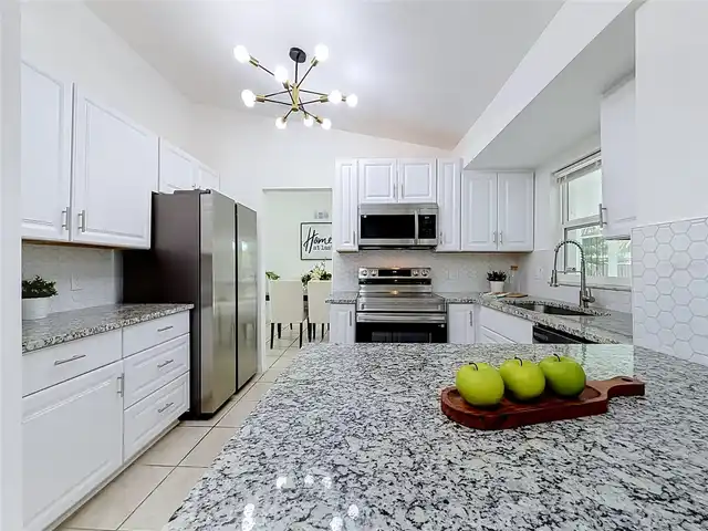 Listing Photo 17