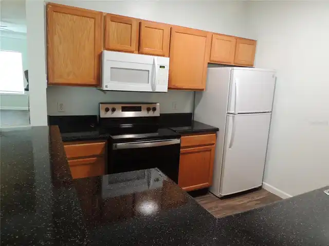 Listing Photo 7