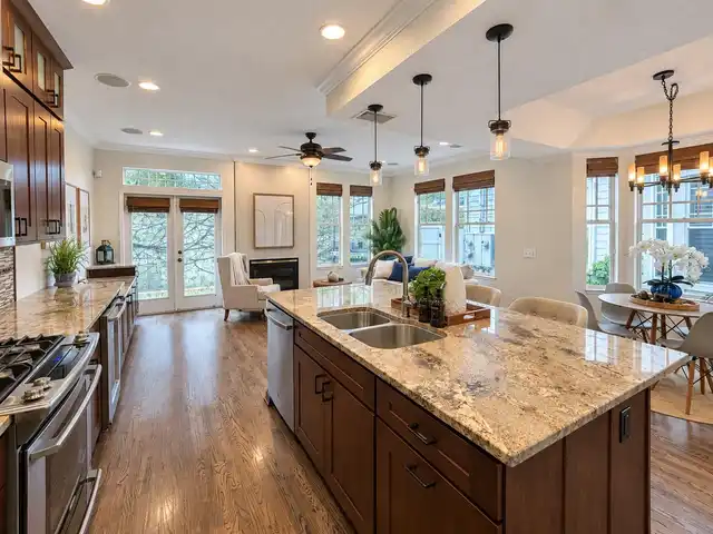 Listing Photo 11