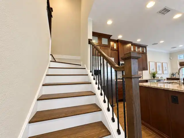 Listing Photo 12