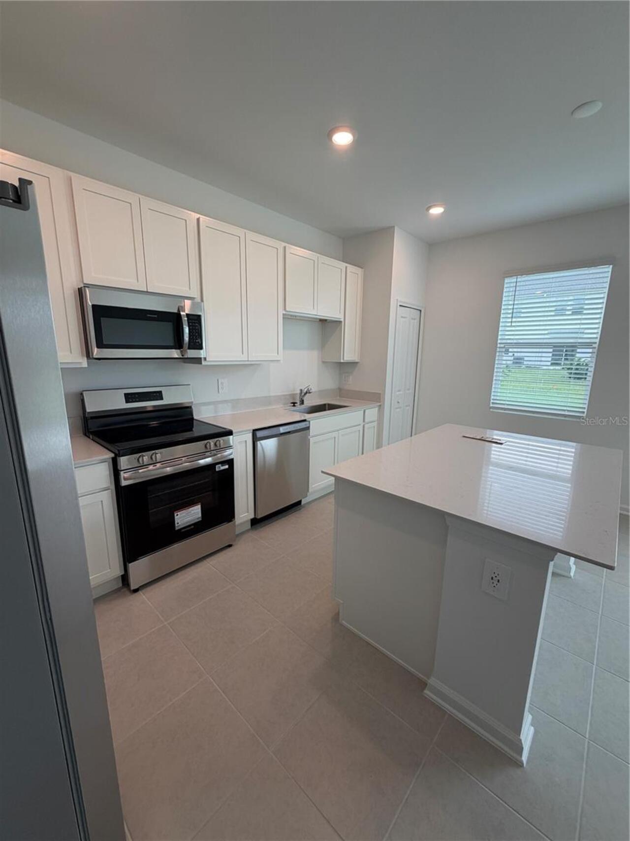 Listing Photo 11