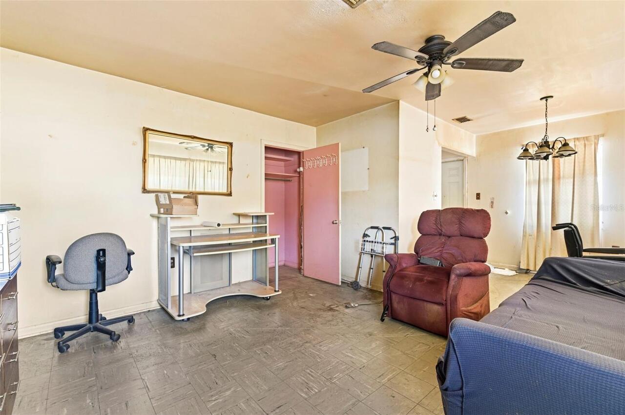 Listing Photo 8