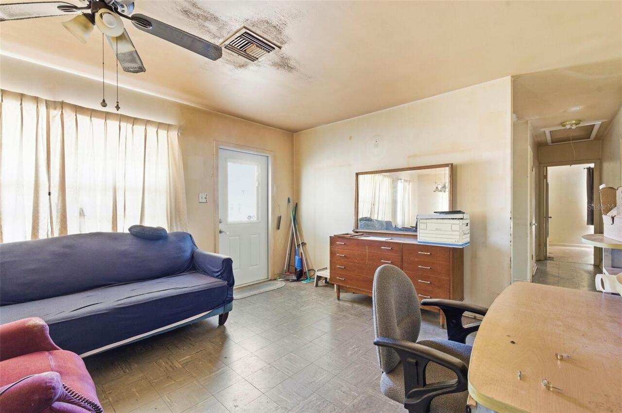 Listing Photo 9