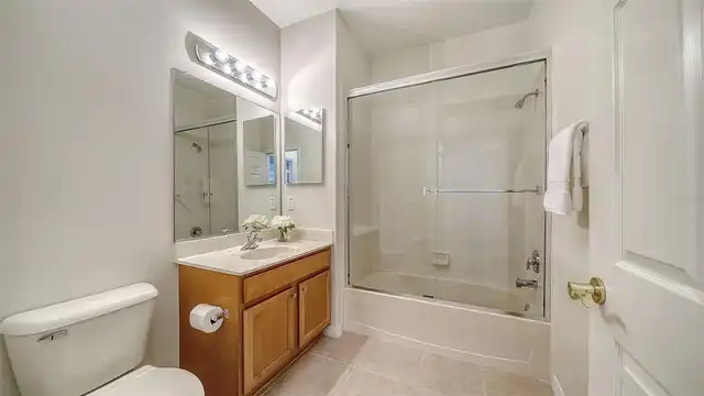 Listing Photo 22