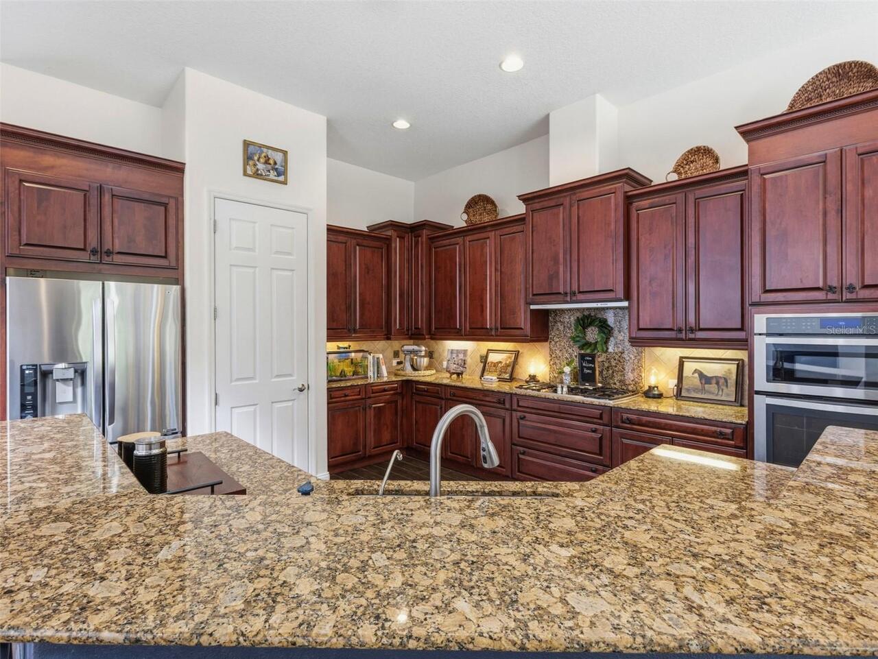 Listing Photo 14
