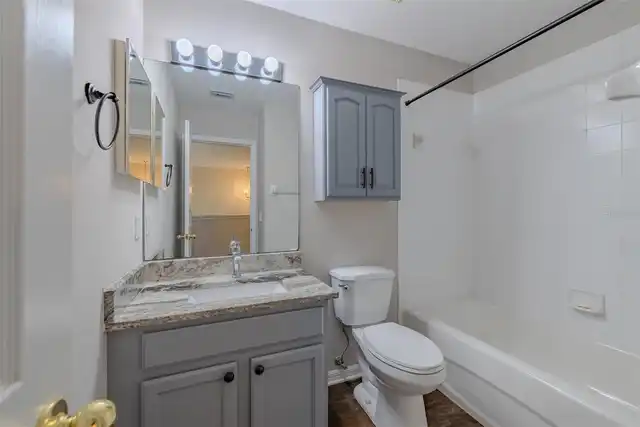 Listing Photo 25