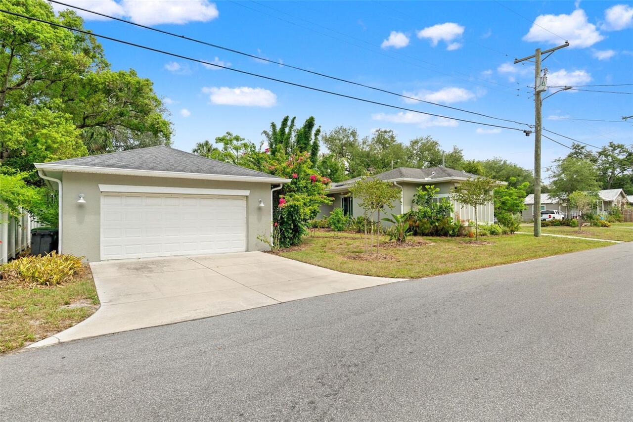 Listing Photo 32