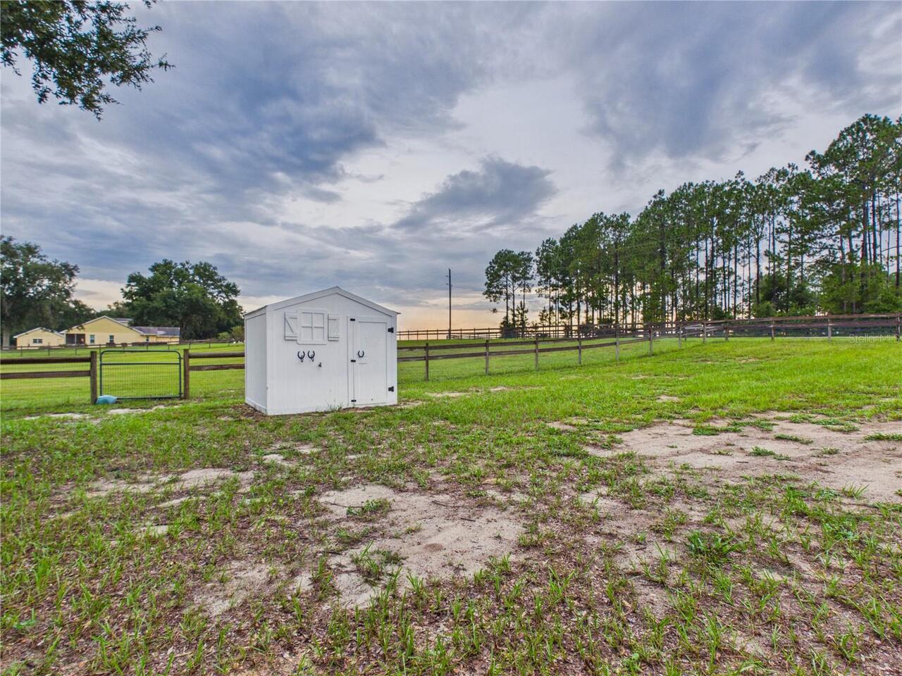Listing Photo 9