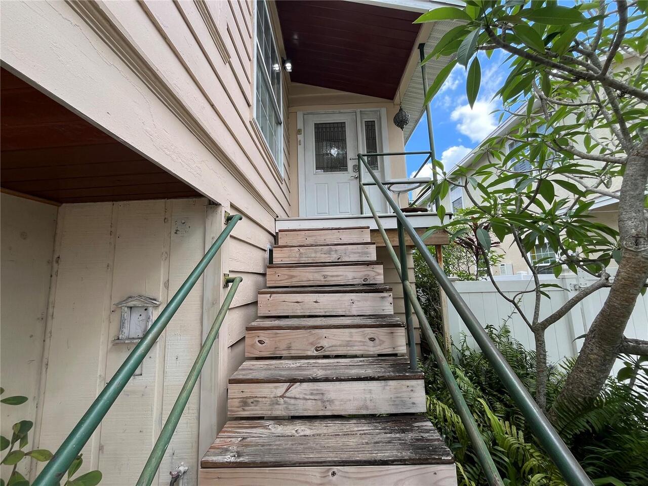 Listing Photo 8