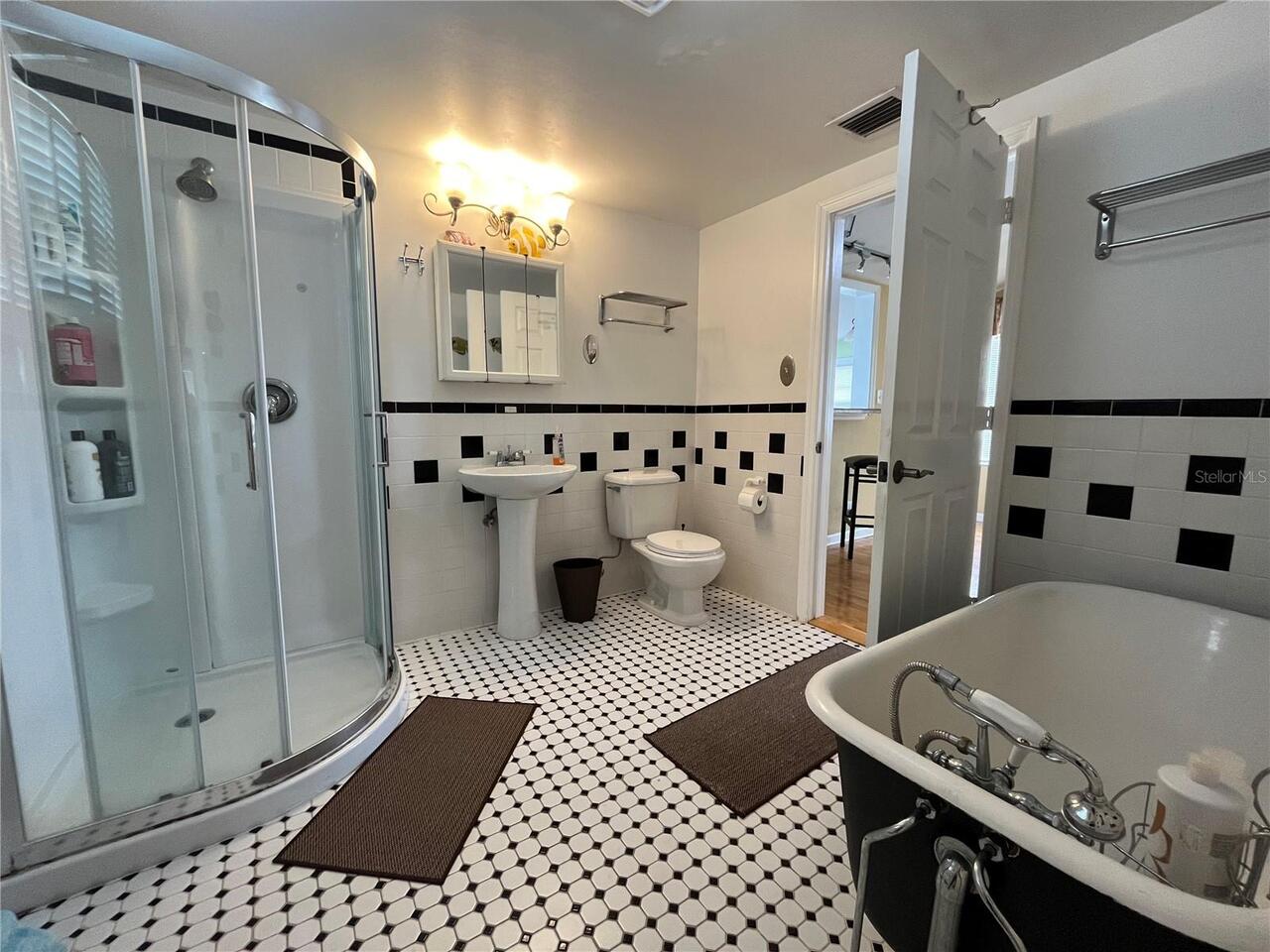 Listing Photo 15