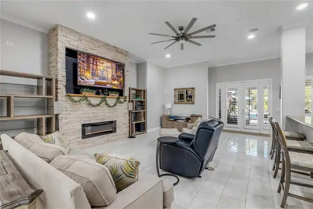 Listing Photo 16