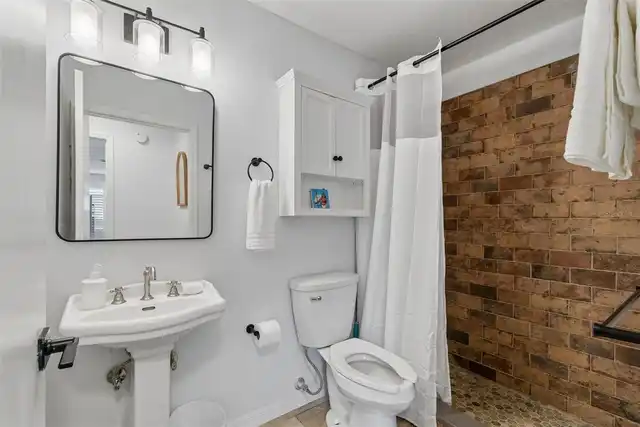 Listing Photo 25