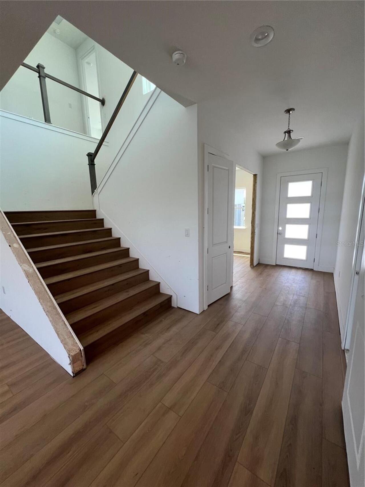 Listing Photo 6
