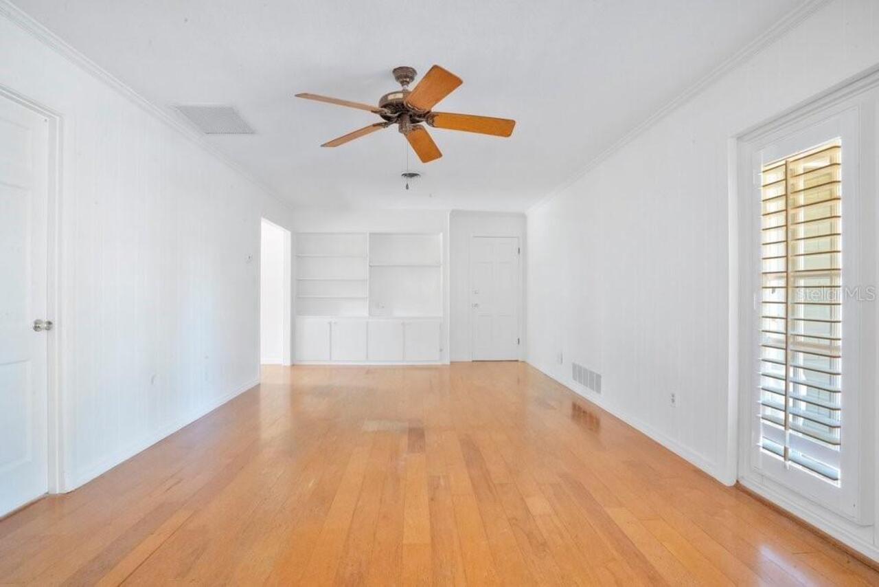 Listing Photo 16