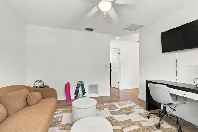 Listing Photo 27