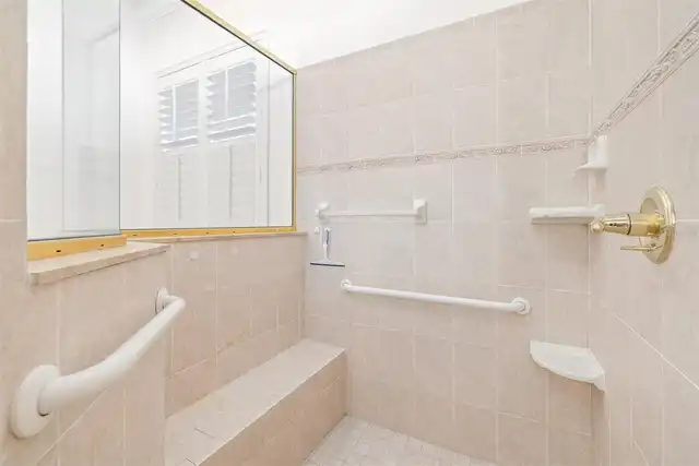 Listing Photo 15