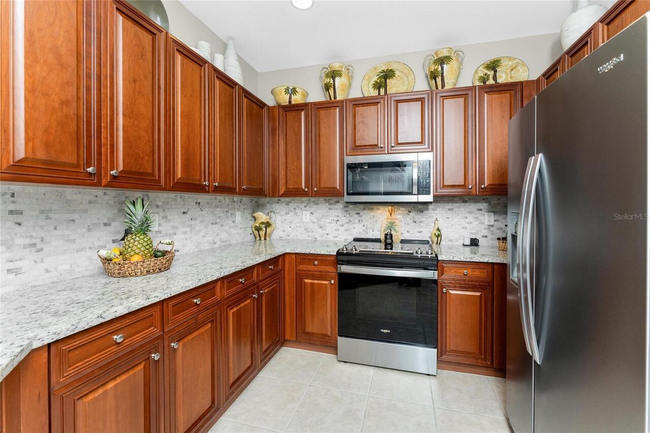 Listing Photo 9