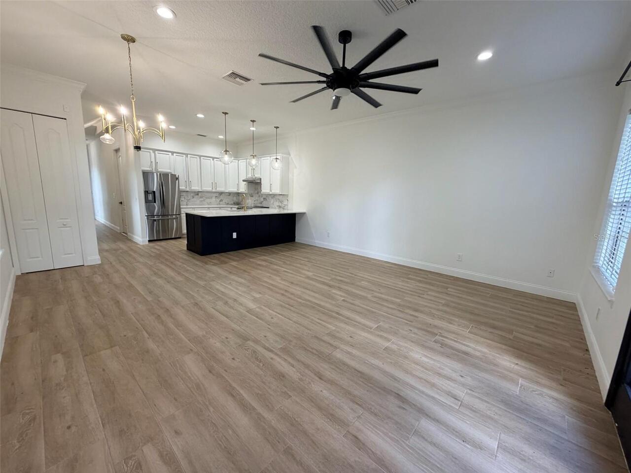 Listing Photo 7