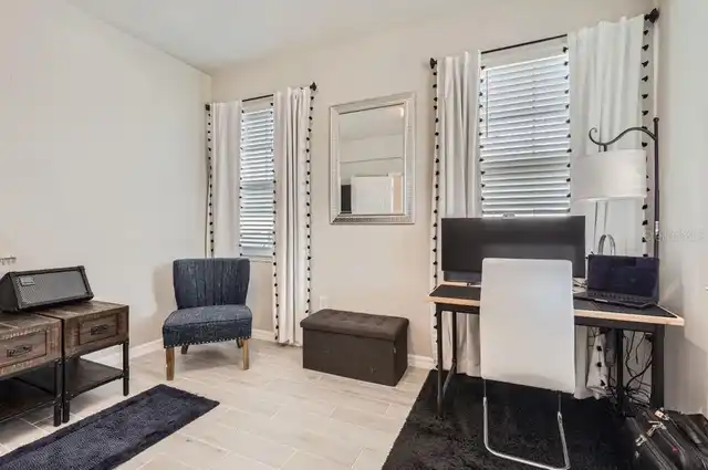 Listing Photo 12
