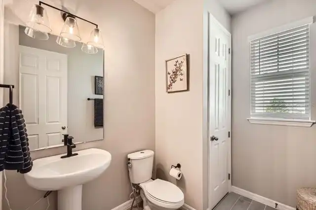 Listing Photo 14