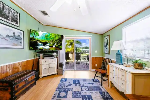 Listing Photo 20