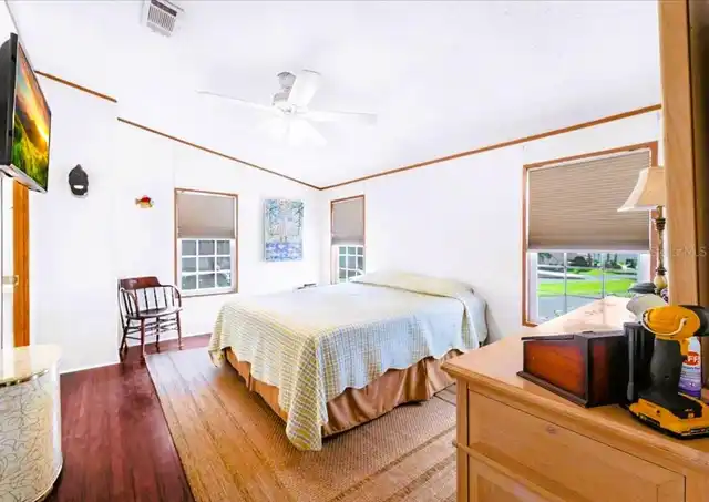 Listing Photo 22