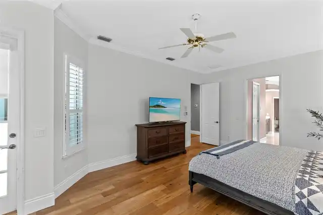 Listing Photo 22