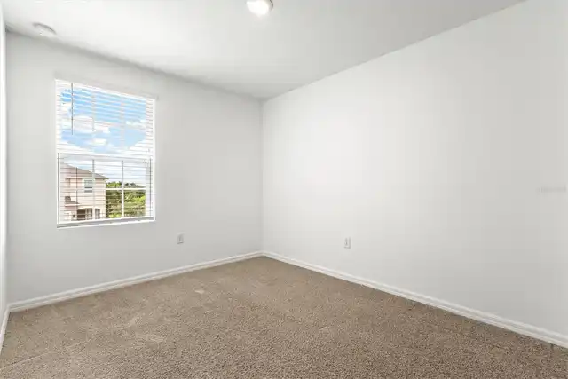 Listing Photo 28