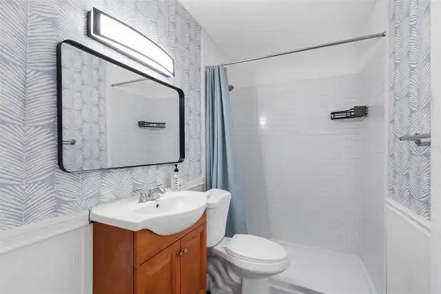 Listing Photo 10