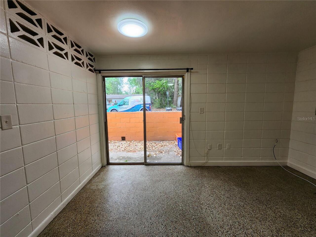 Listing Photo 7