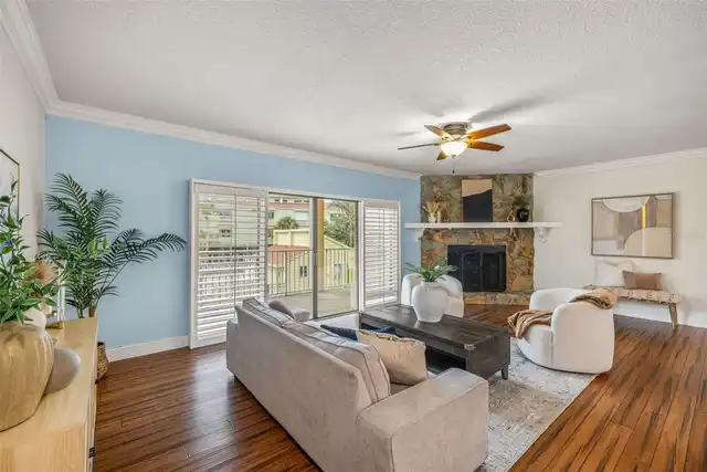 Listing Photo 10
