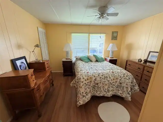 Listing Photo 10