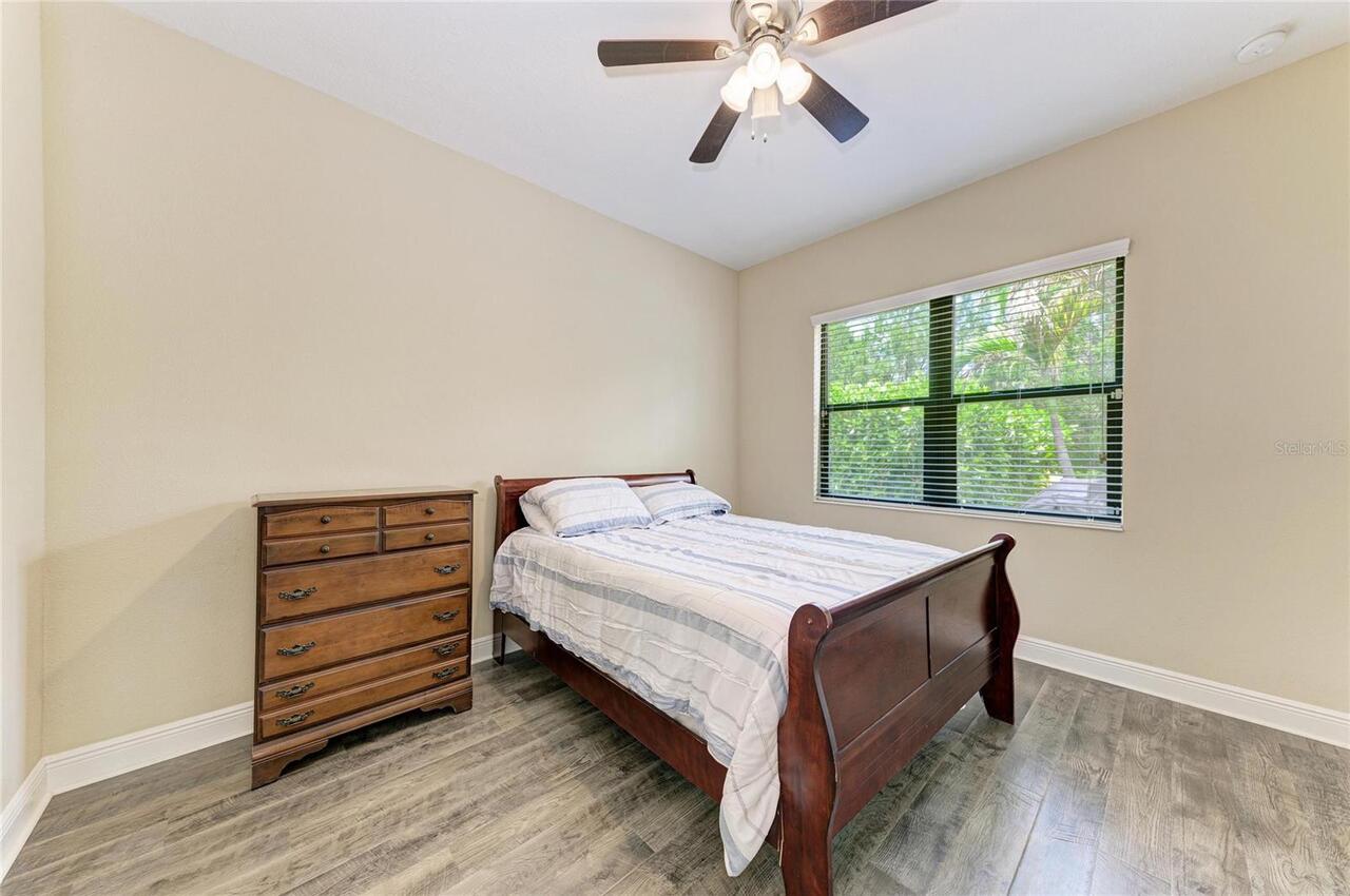 Listing Photo 34