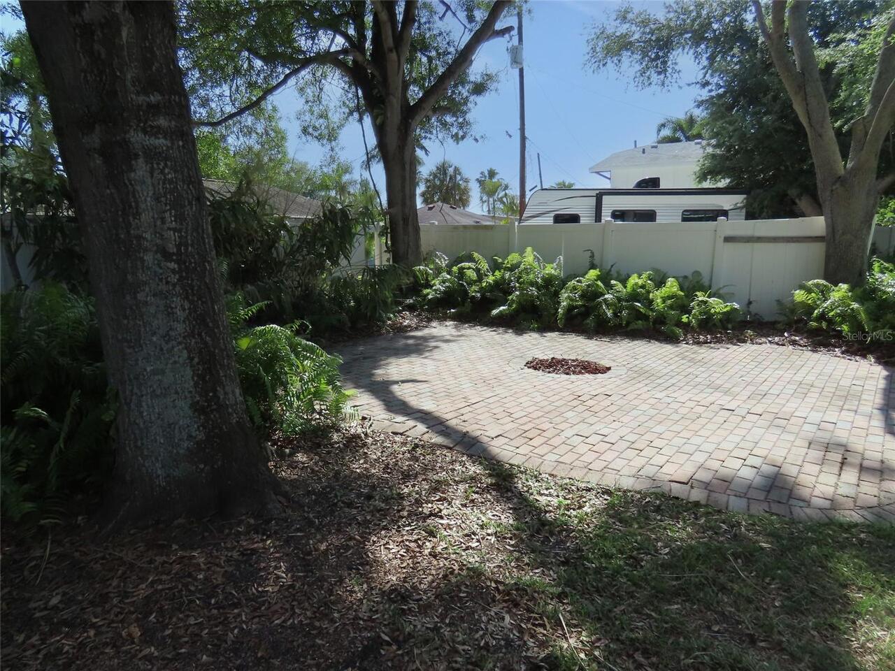 Listing Photo 7