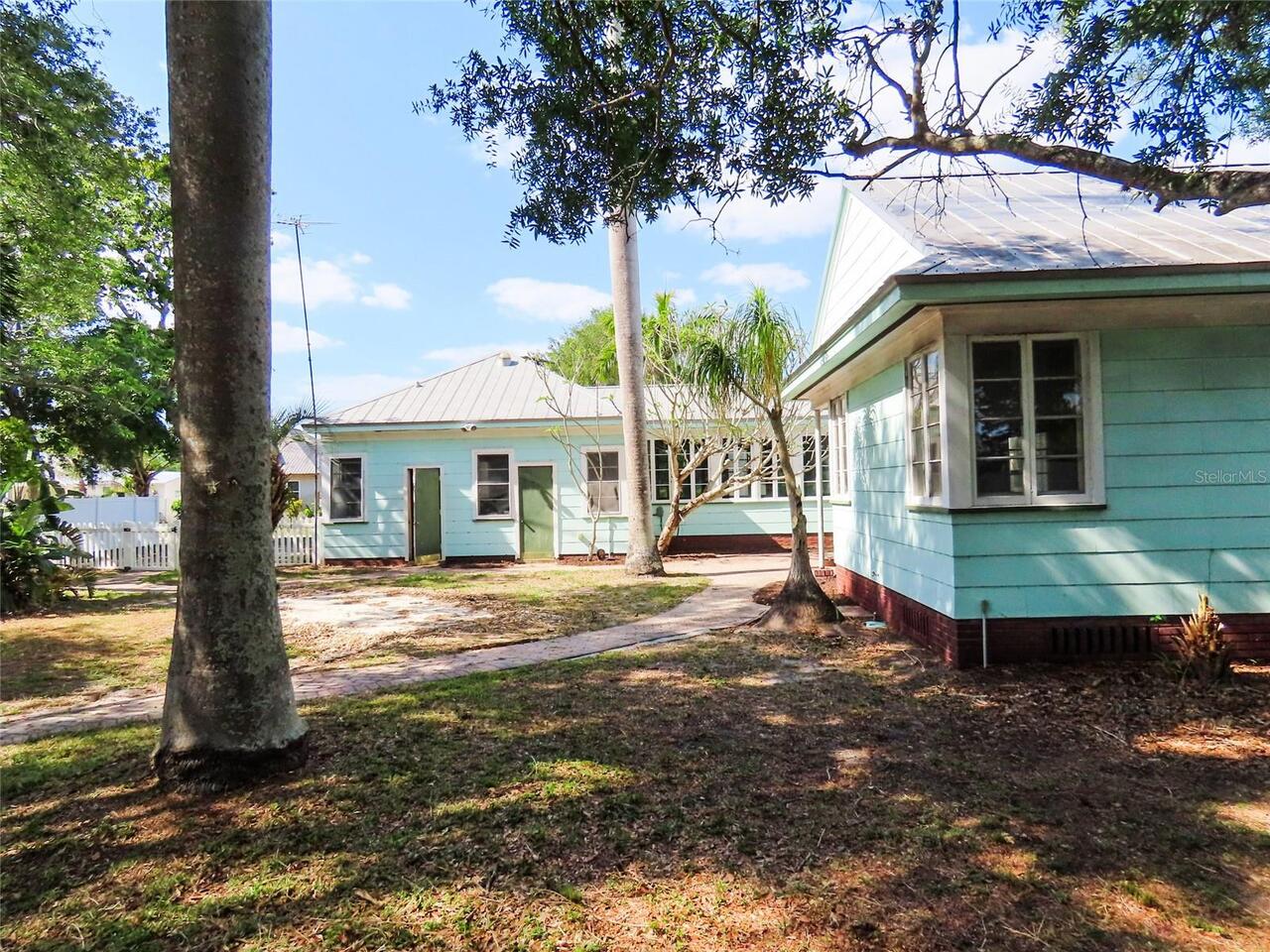 Listing Photo 9
