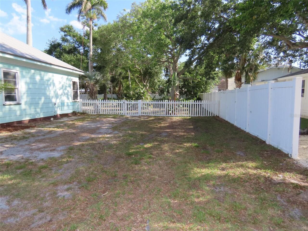 Listing Photo 16