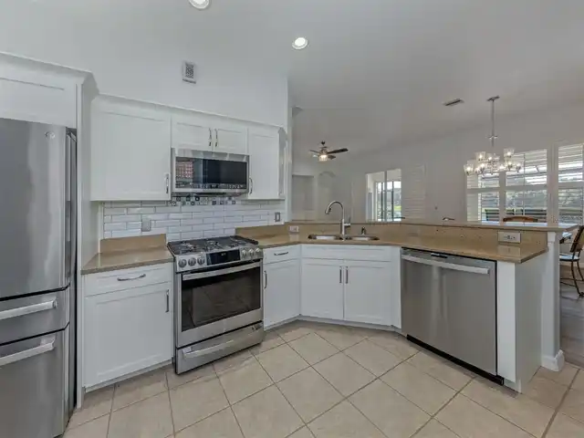 Listing Photo 13
