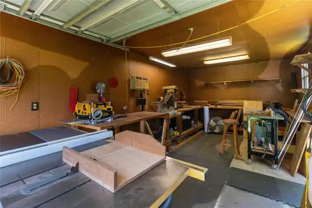 Listing Photo 34