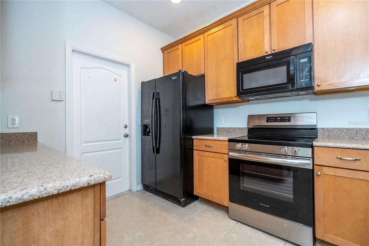 Listing Photo 10