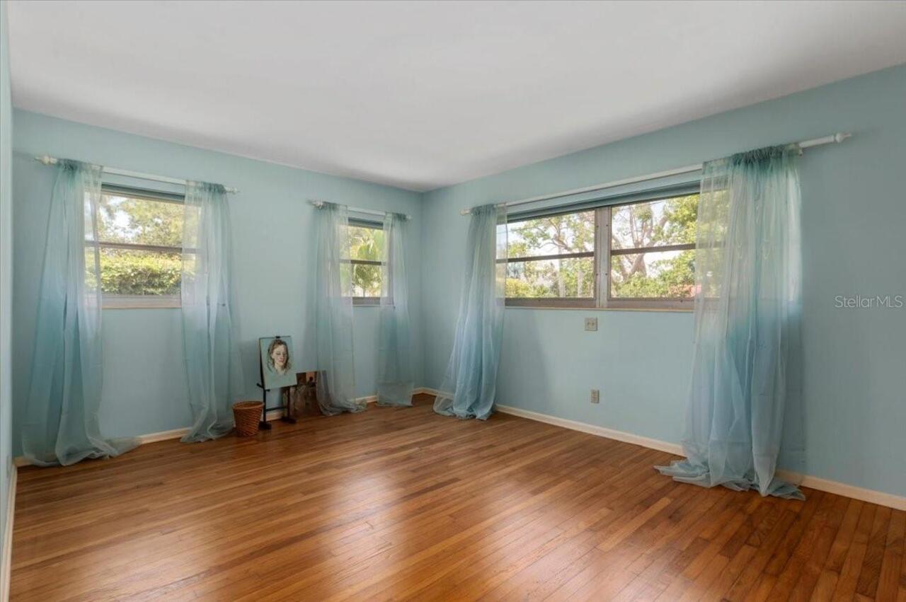 Listing Photo 29