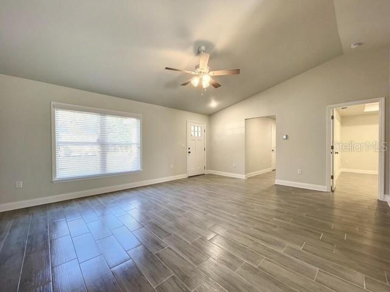 Listing Photo 9